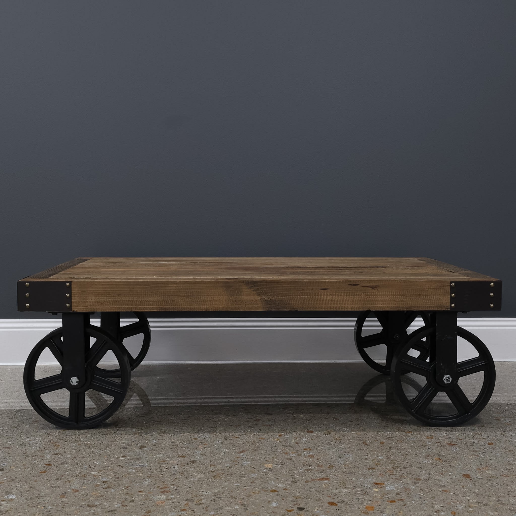 Hagrid Coffee Table w/ 4 Wheels